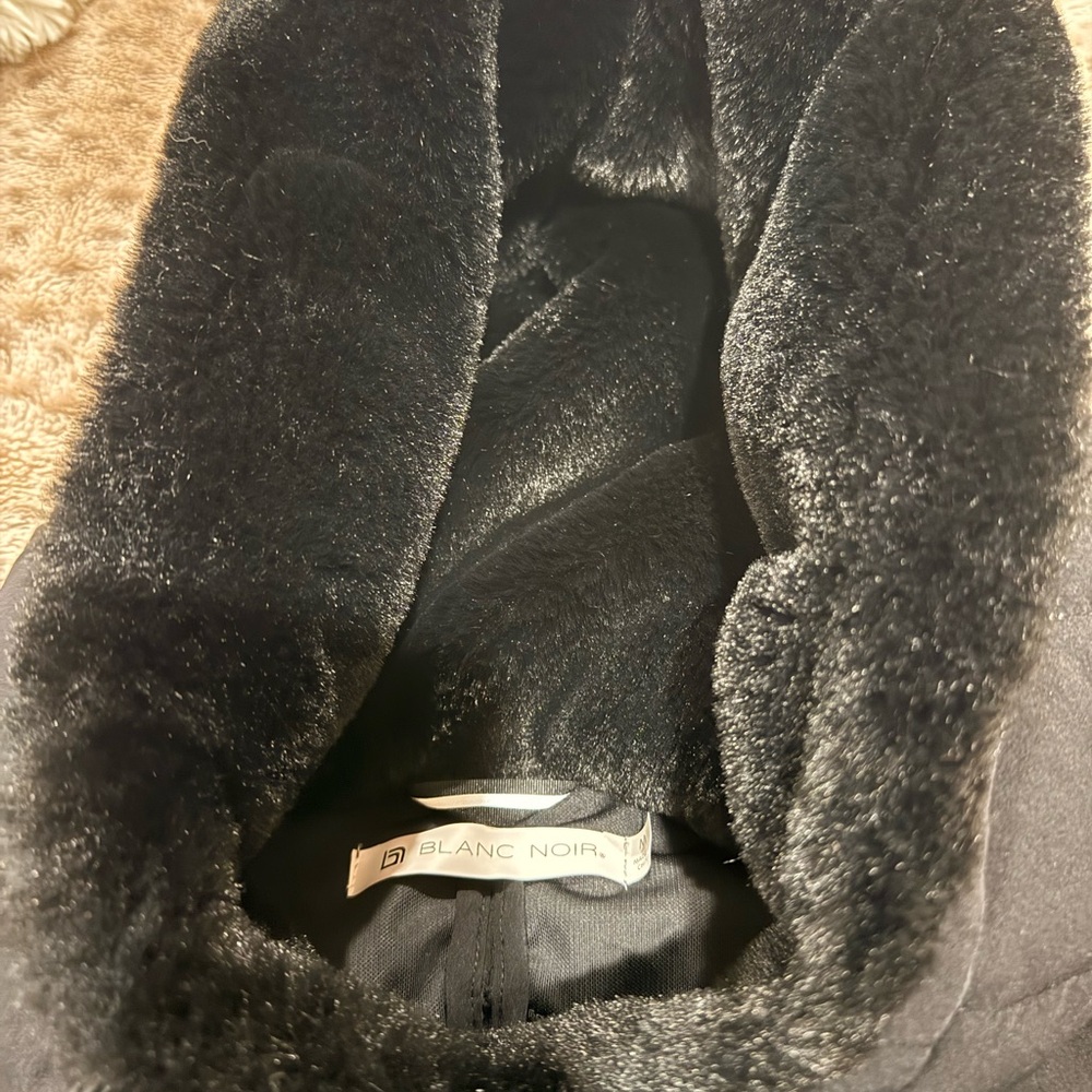 Blanc Noir Black Puffer Jacket with faux Leather Details - Picture 3 of 5